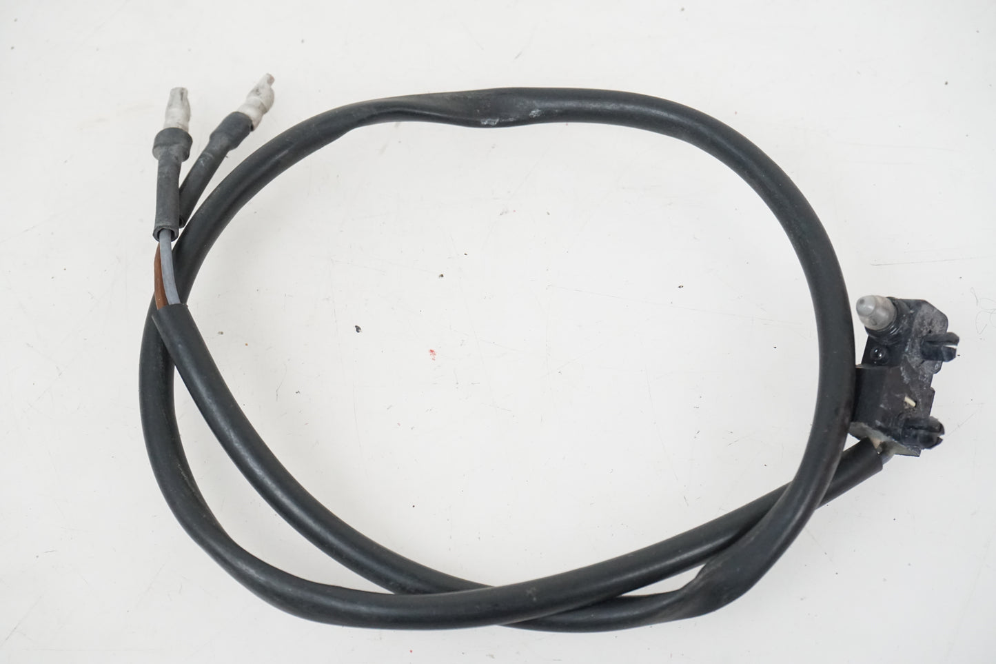 Contact de feu de frein