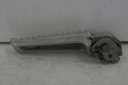 Baksidan på Fotpinne från en Honda CBR 600 RR -2003 motorcykel.