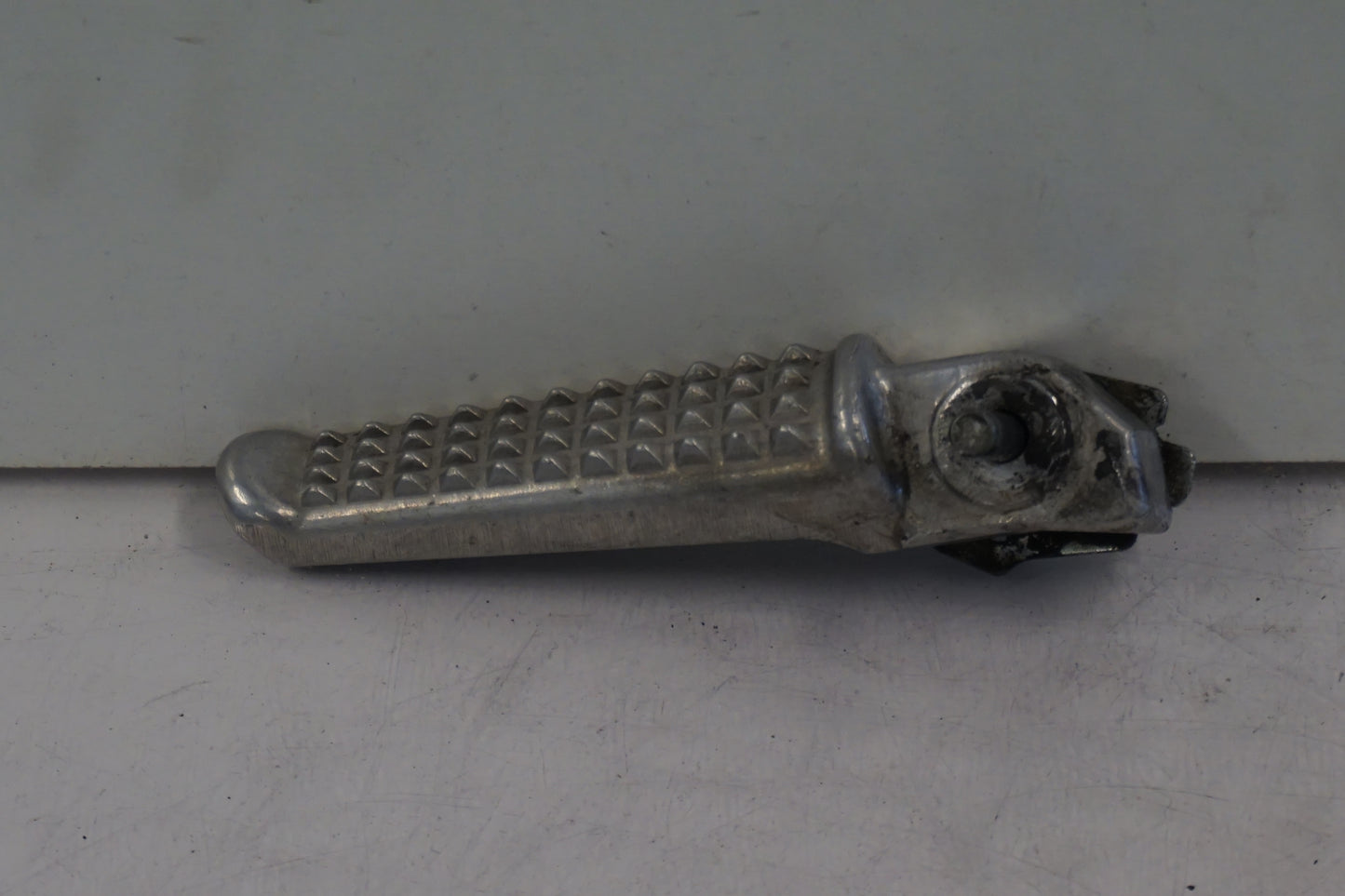 Framsidan på Fotpinne från en Honda CBR 600 RR -2003 motorcykel.