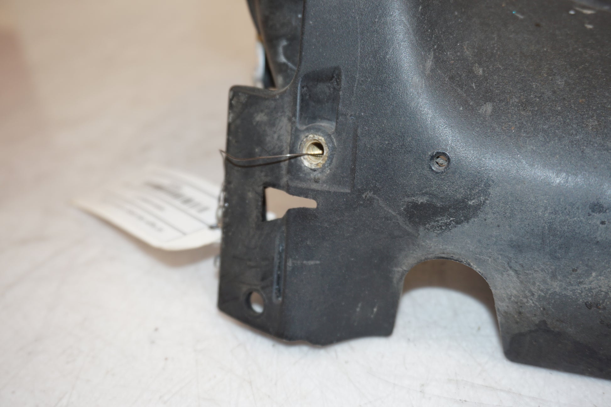 Vänster sida på Vattenkyldekor från en H-D V-Rod 1130 -2006 motorcykel.