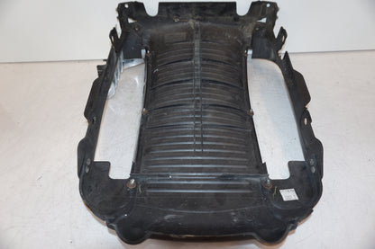 Extrabild7 på Vattenkyldekor från en H-D V-Rod 1130 -2006 motorcykel.