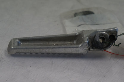 Höger sida på Fotpinne från en Honda CBR 600 RR -2003 motorcykel.