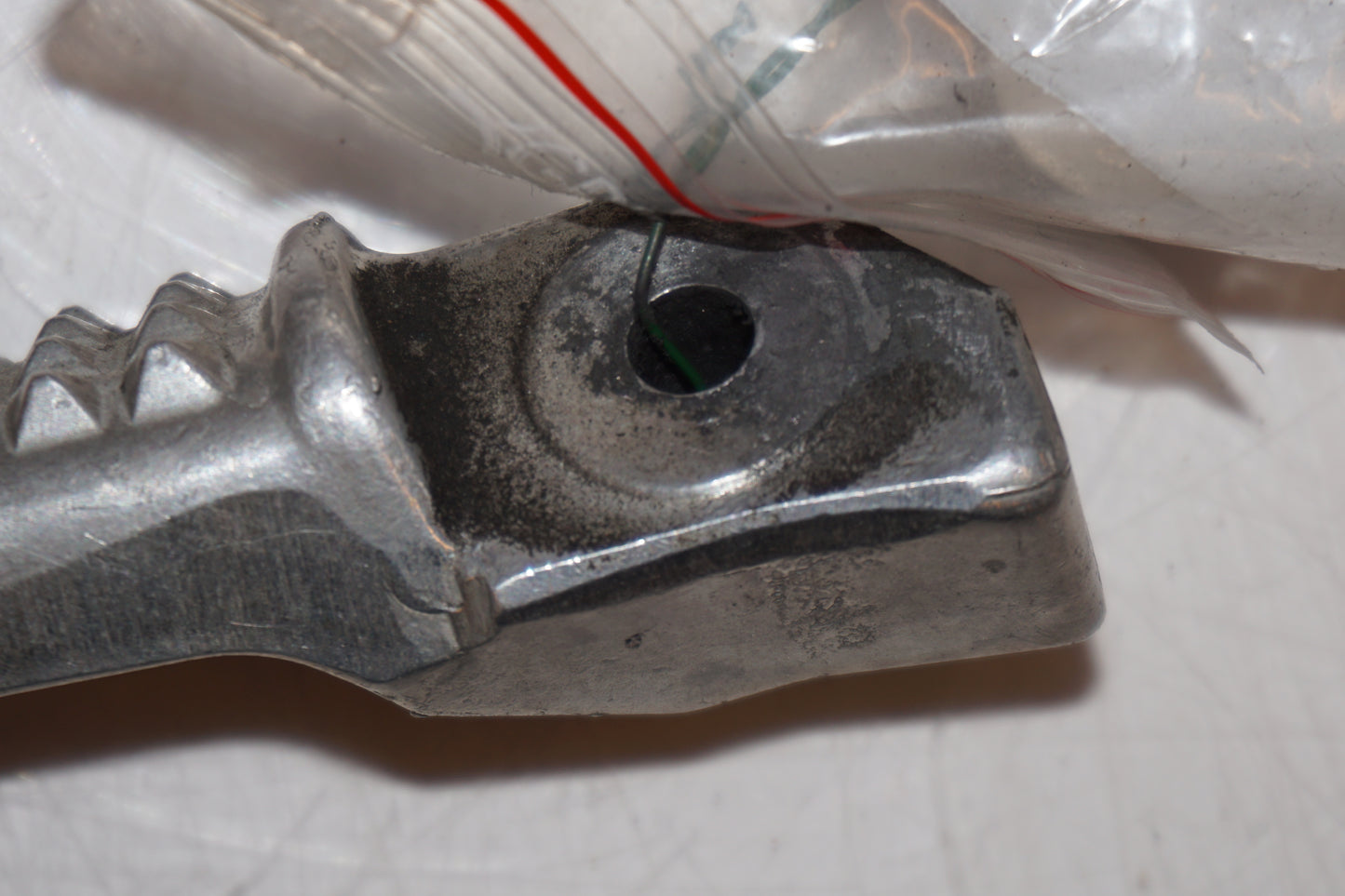 Extrabild1 på Fotpinne från en Honda CBR 600 RR -2003 motorcykel.