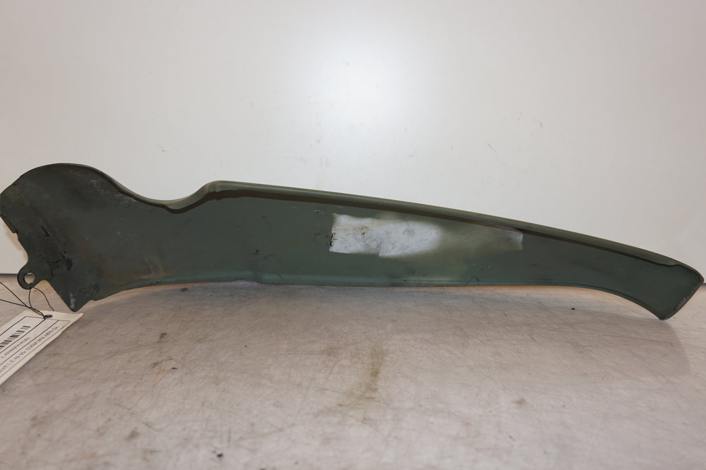 Baksidan på Vattenkyldekor från en H-D V-Rod 1130 -2006 motorcykel.