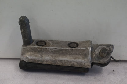 Vänster sida på Fotpinne från en Honda CBR 1100 XX -1998 motorcykel.