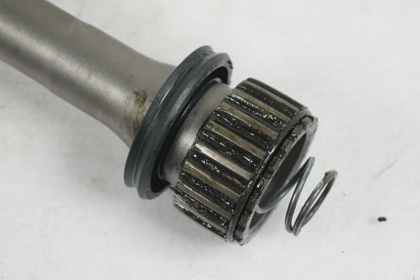 Baksidan på Kardanaxel från en Honda CTX 1300 -2014 motorcykel.