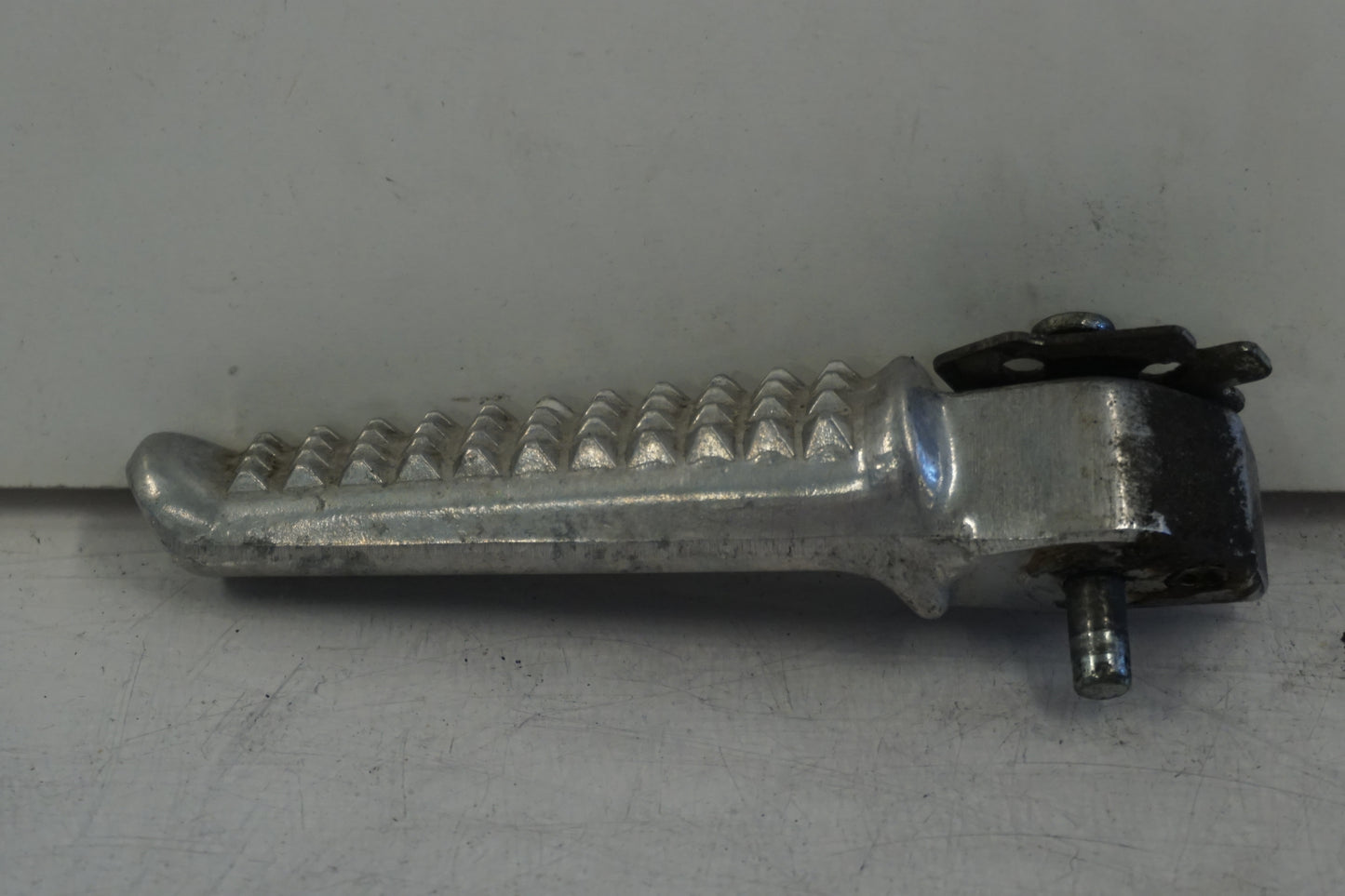 Framsidan på Fotpinne från en Honda CBR 600 -1997 motorcykel.