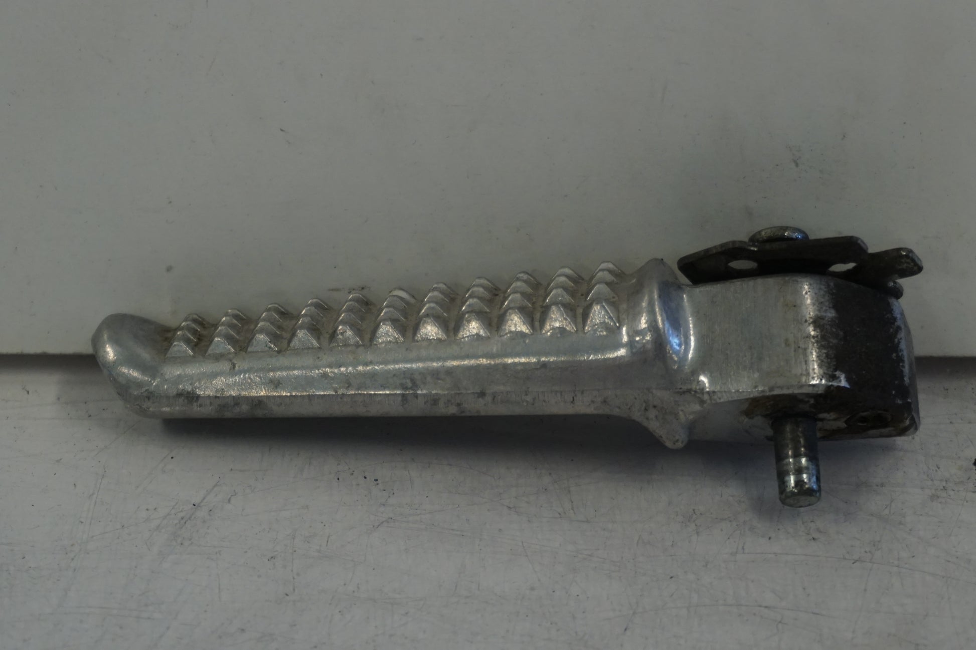 Framsidan på Fotpinne från en Honda CBR 600 -1997 motorcykel.