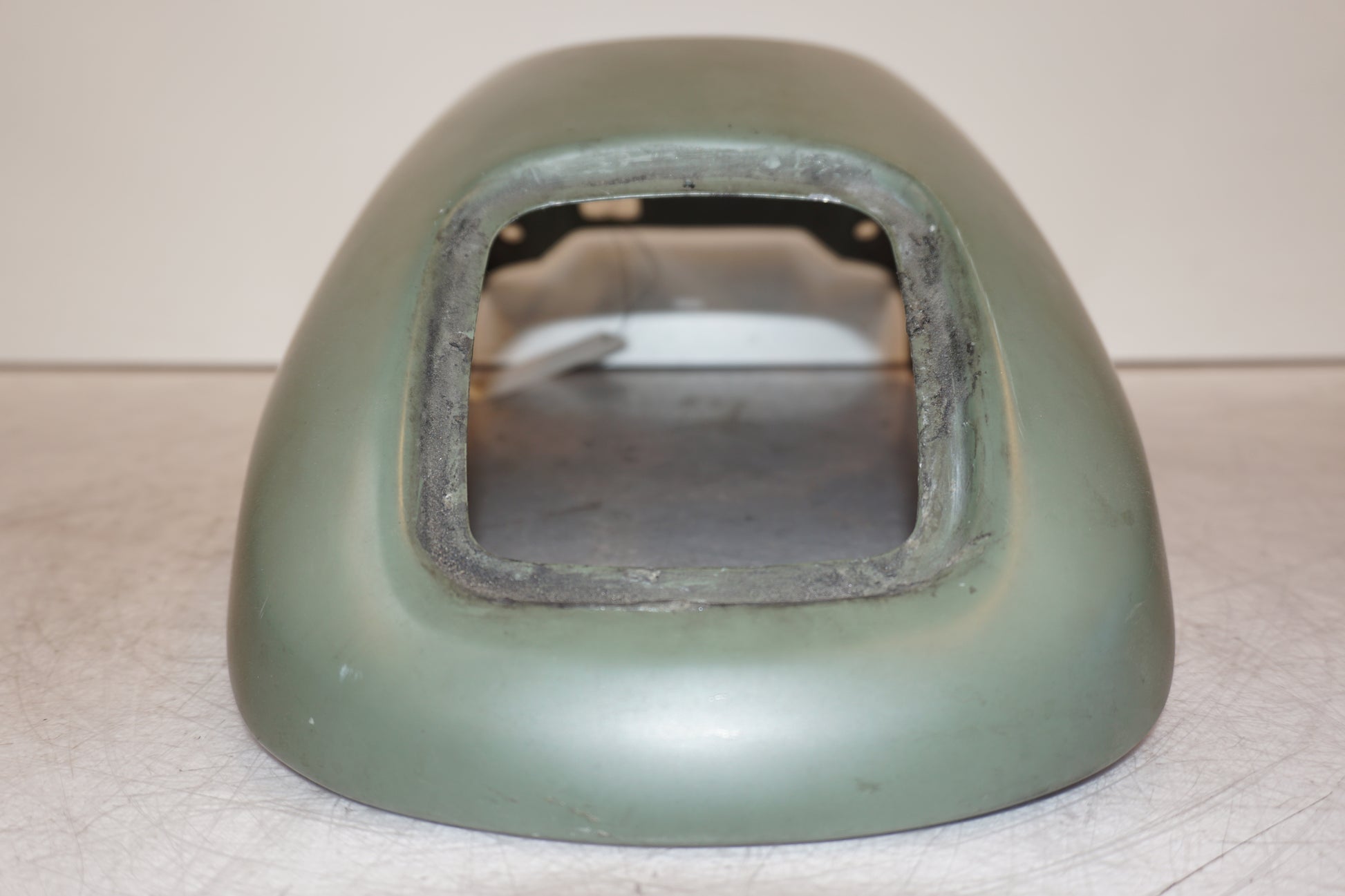 Baksidan på Bakskärm från en H-D V-Rod 1130 -2006 motorcykel.