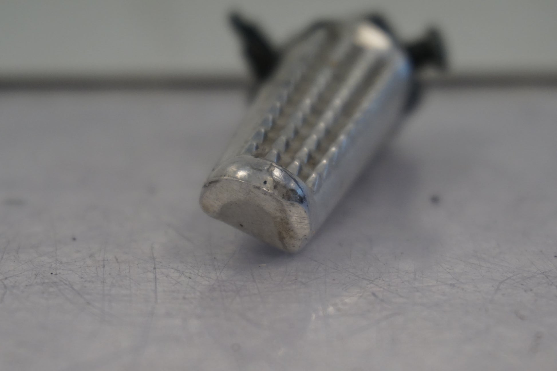 Snett uppifrån på Fotpinne från en Honda CBR 600 -1998 motorcykel.