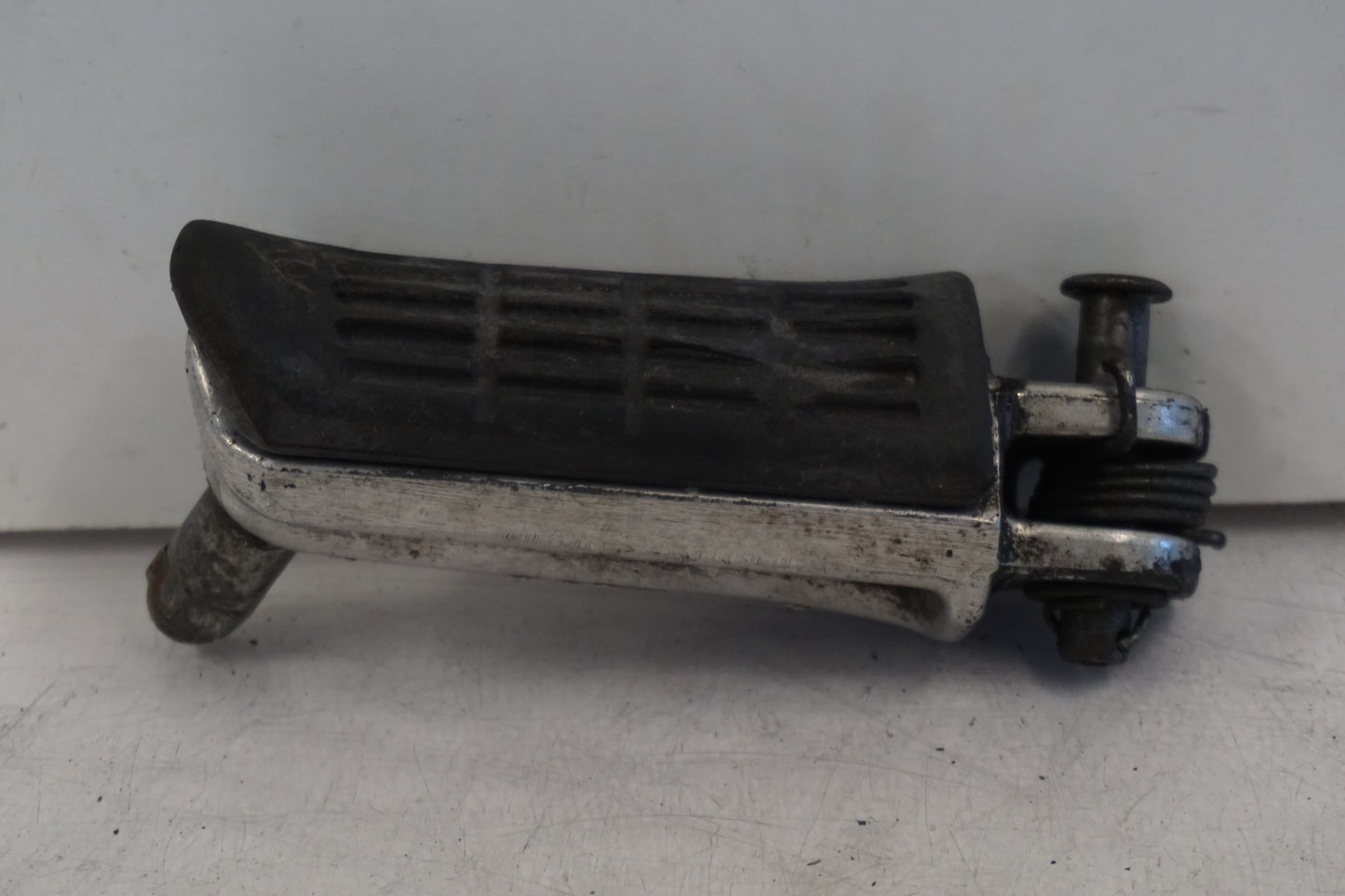 Baksidan på Fotpinne från en Honda CBR 600 -1998 motorcykel.