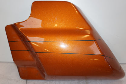 Framsidan på Sidopanel från en H-D Street Glide FLHX -2015 motorcykel.