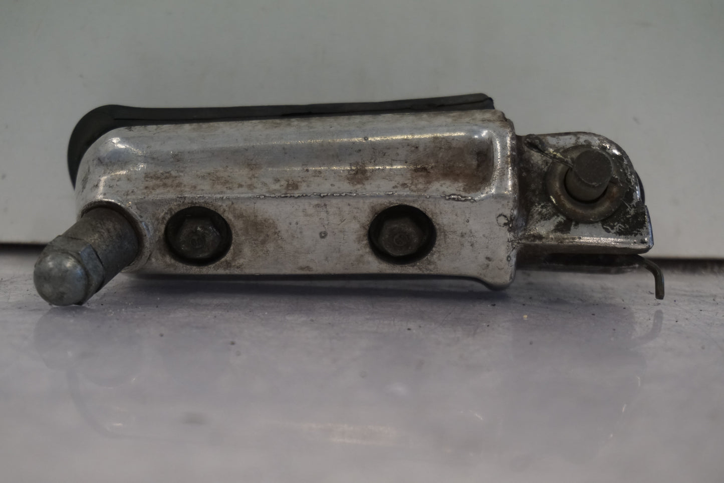 Höger sida på Fotpinne från en Honda CBR 600 -1993 motorcykel.