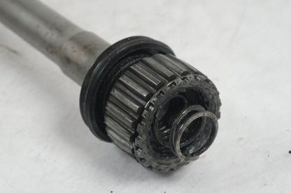 Höger sida på Kardanaxel från en Honda VT 1100 C -1997 motorcykel.