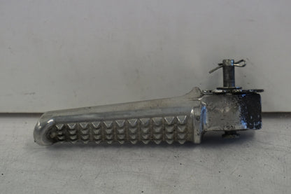 Vänster sida på Fotpinne från en Honda CBR 600 -2002 motorcykel.