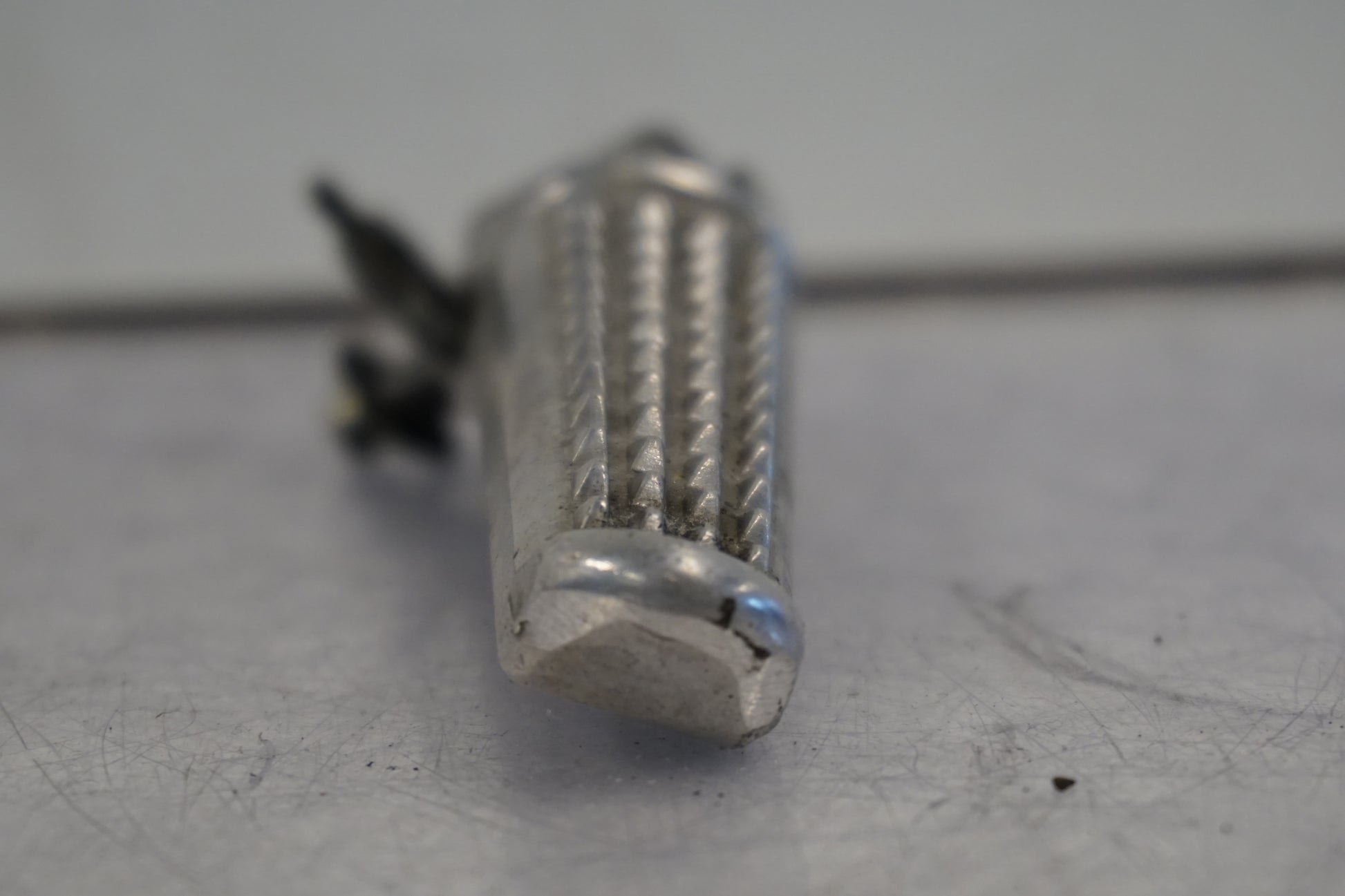 Snett uppifrån på Fotpinne från en Honda CBR 600 -2002 motorcykel.