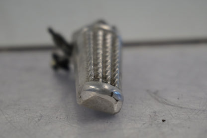 Snett uppifrån på Fotpinne från en Honda CBR 600 -2002 motorcykel.