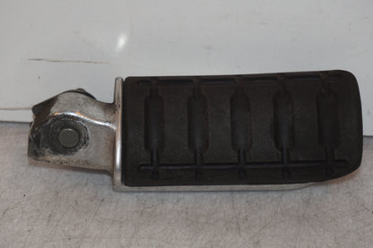 Framsidan på Fotpinne från en Honda XL 1000 V -1999 motorcykel.