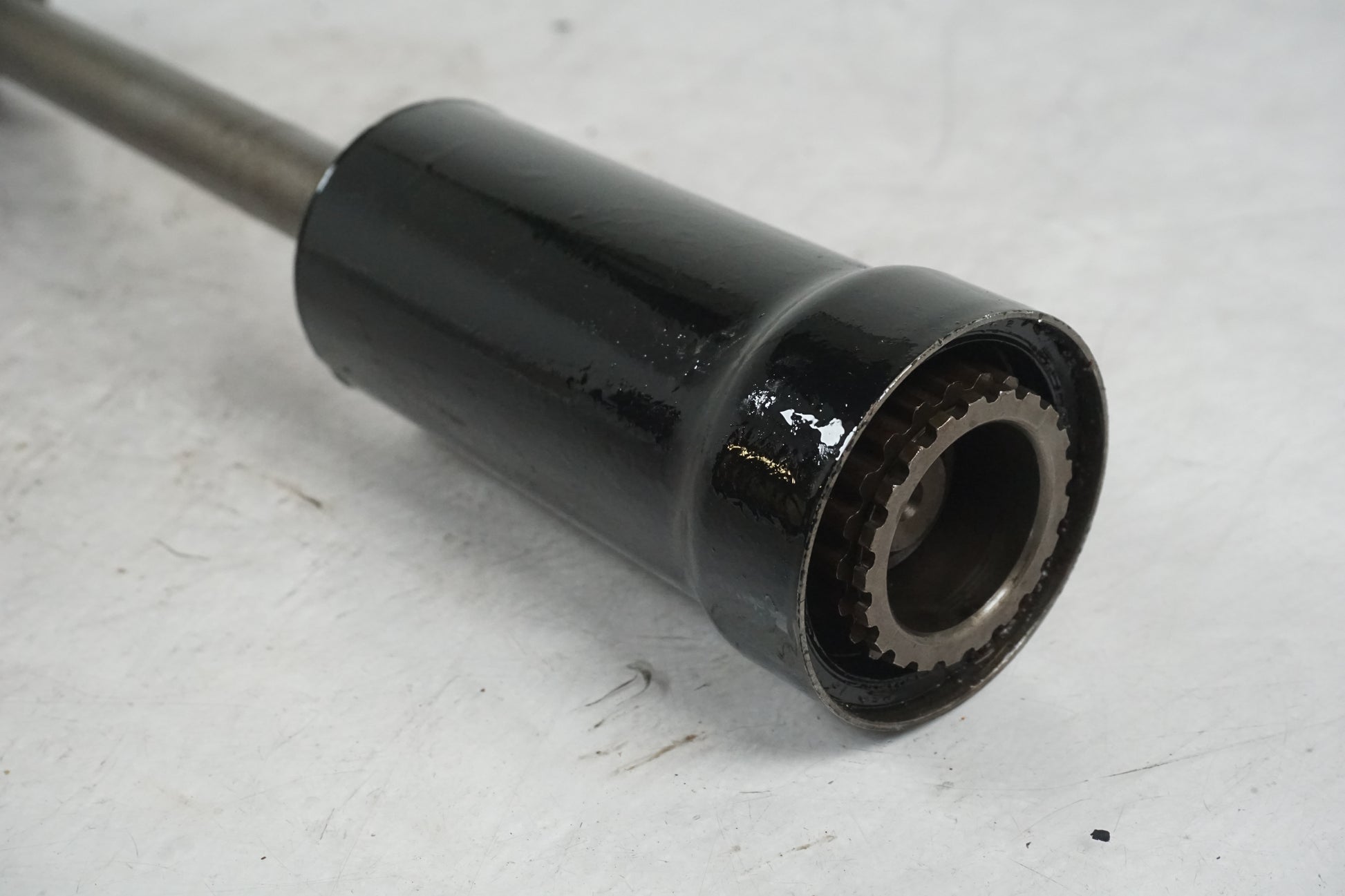 Höger sida på Kardanaxel från en Honda VF 750 C -1983 motorcykel.