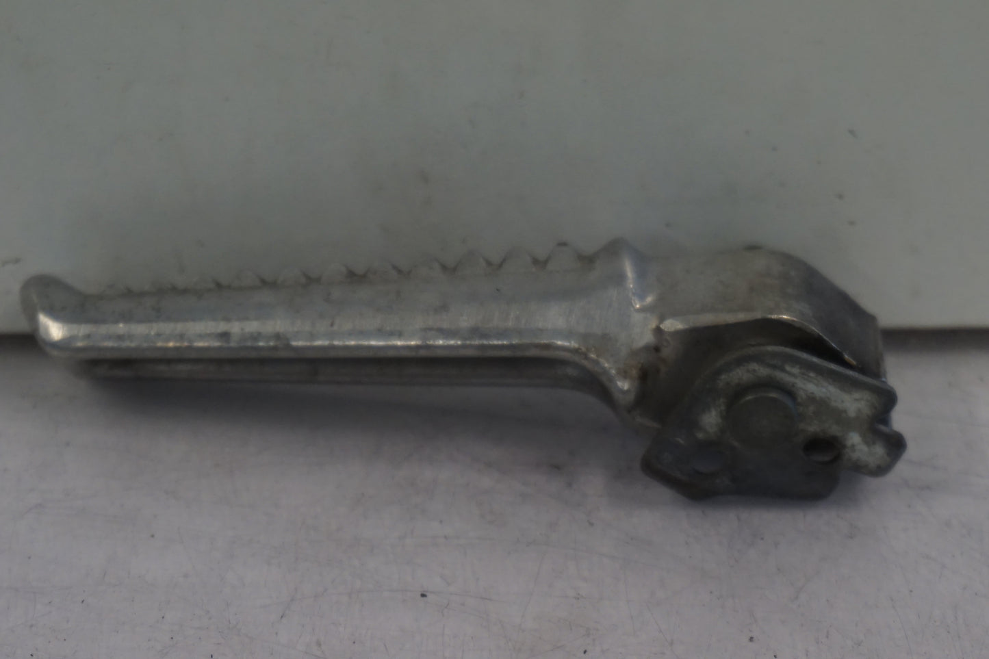 Baksidan på Fotpinne från en Honda CBR 600 -1993 motorcykel.