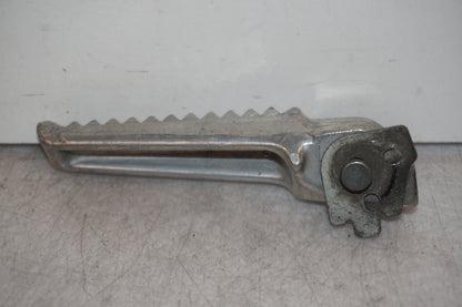 Baksidan på Fotpinne från en Honda VTR 1000 F -1997 motorcykel.