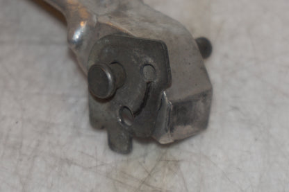 Snett nerifrån på Fotpinne från en Honda VTR 1000 F -1997 motorcykel.