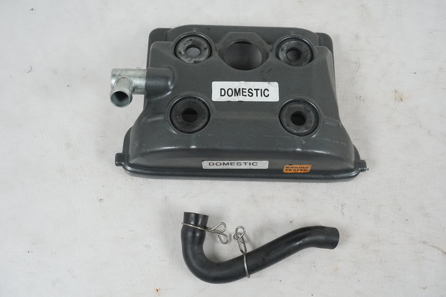 Framsidan på Ventilkåpa från en KTM RC 390 -2019 motorcykel.