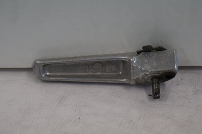 Baksidan på Fotpinne från en Honda CBR 600 -1993 motorcykel.