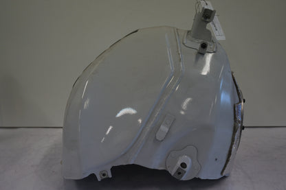 Snett uppifrån på Bensintank från en BMW S 1000 R -2015 motorcykel.