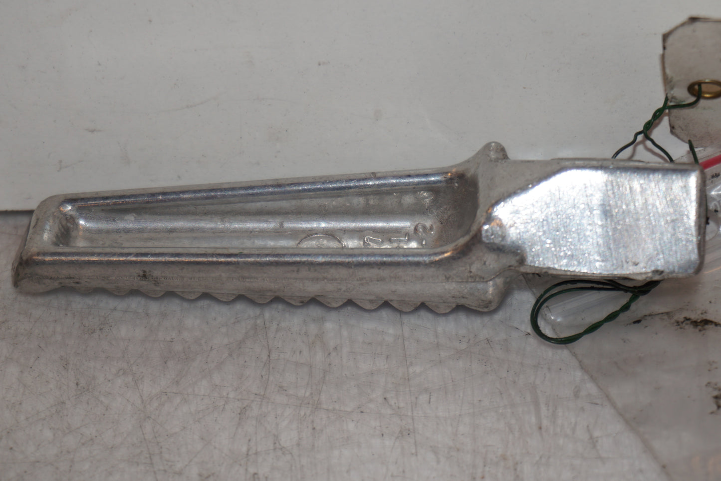 Höger sida på Fotpinne från en Honda CBR 1100 XX -1998 motorcykel.