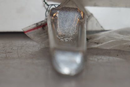 Vänster sida på Fotpinne från en Honda CBR 1100 XX -1998 motorcykel.