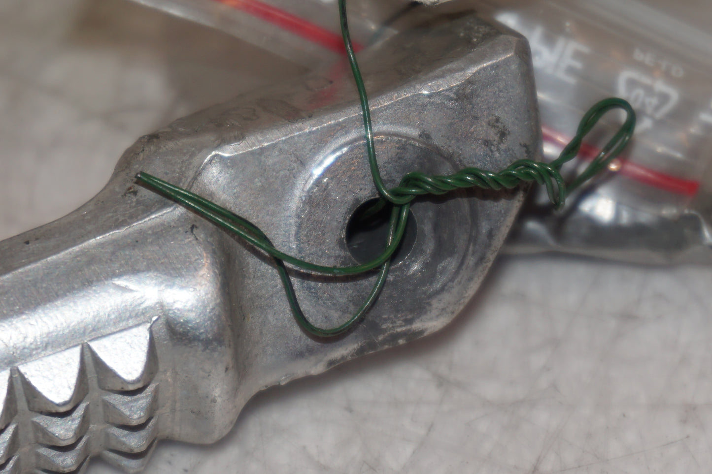 Extrabild1 på Fotpinne från en Honda CBR 1100 XX -1997 motorcykel.