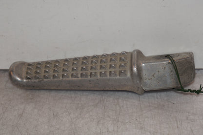 Framsidan på Fotpinne från en Honda CBR 1100 XX -1999 motorcykel.