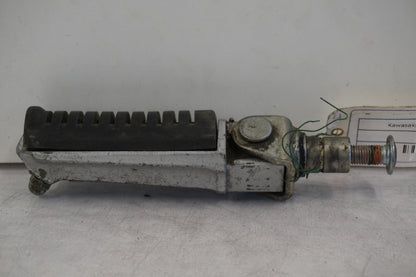 Baksidan på Fotpinne från en Kawasaki ZX-9R -1994 motorcykel.