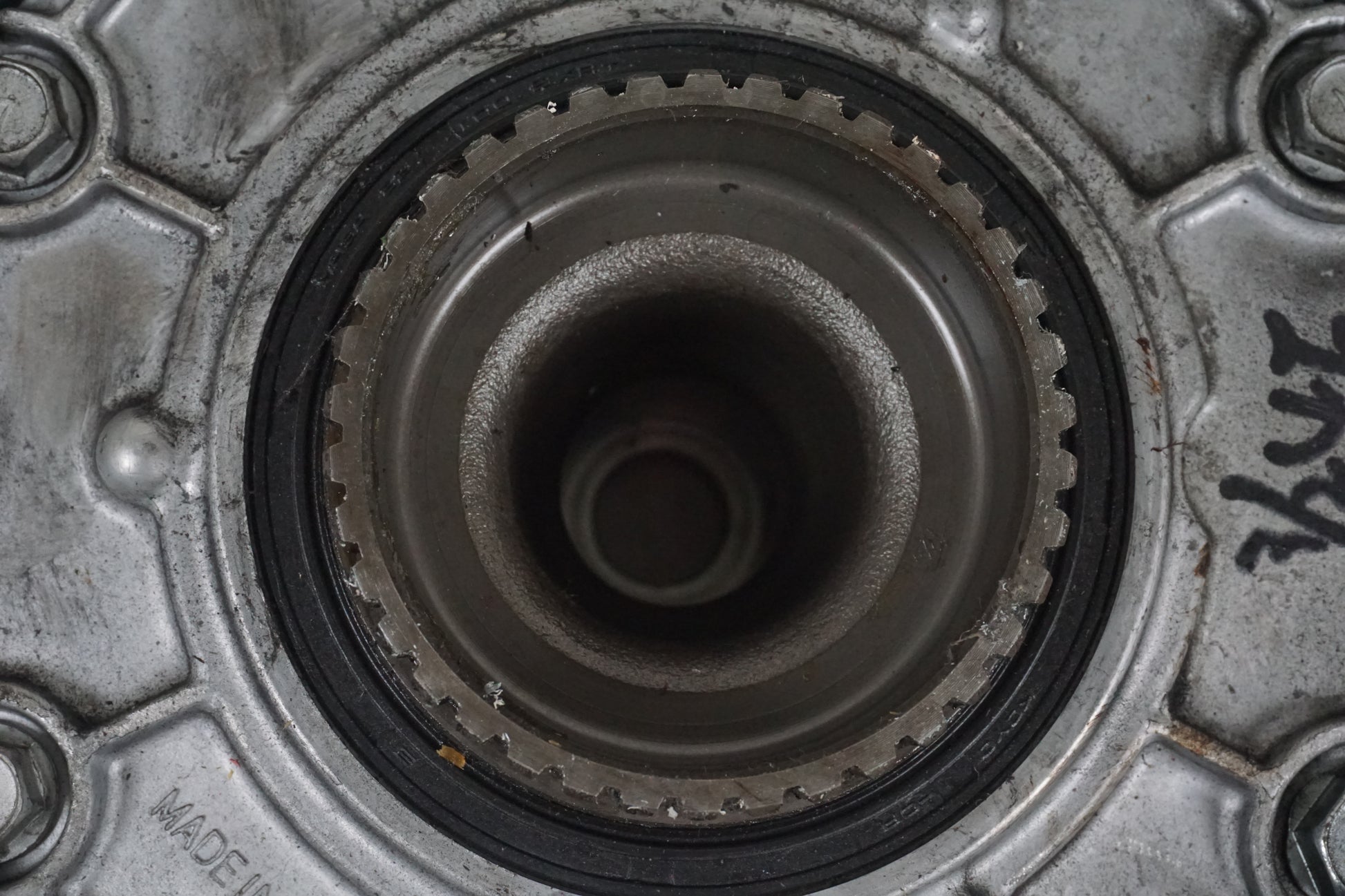 Extrabild4 på Slutväxel från en Suzuki VZ 1600 -2004 motorcykel.