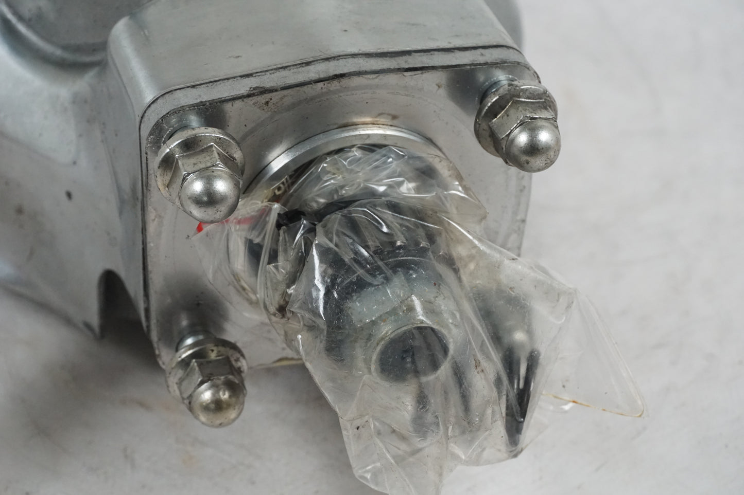 Snett uppifrån på Slutväxel från en Kawasaki VN 1600 -2006 motorcykel.