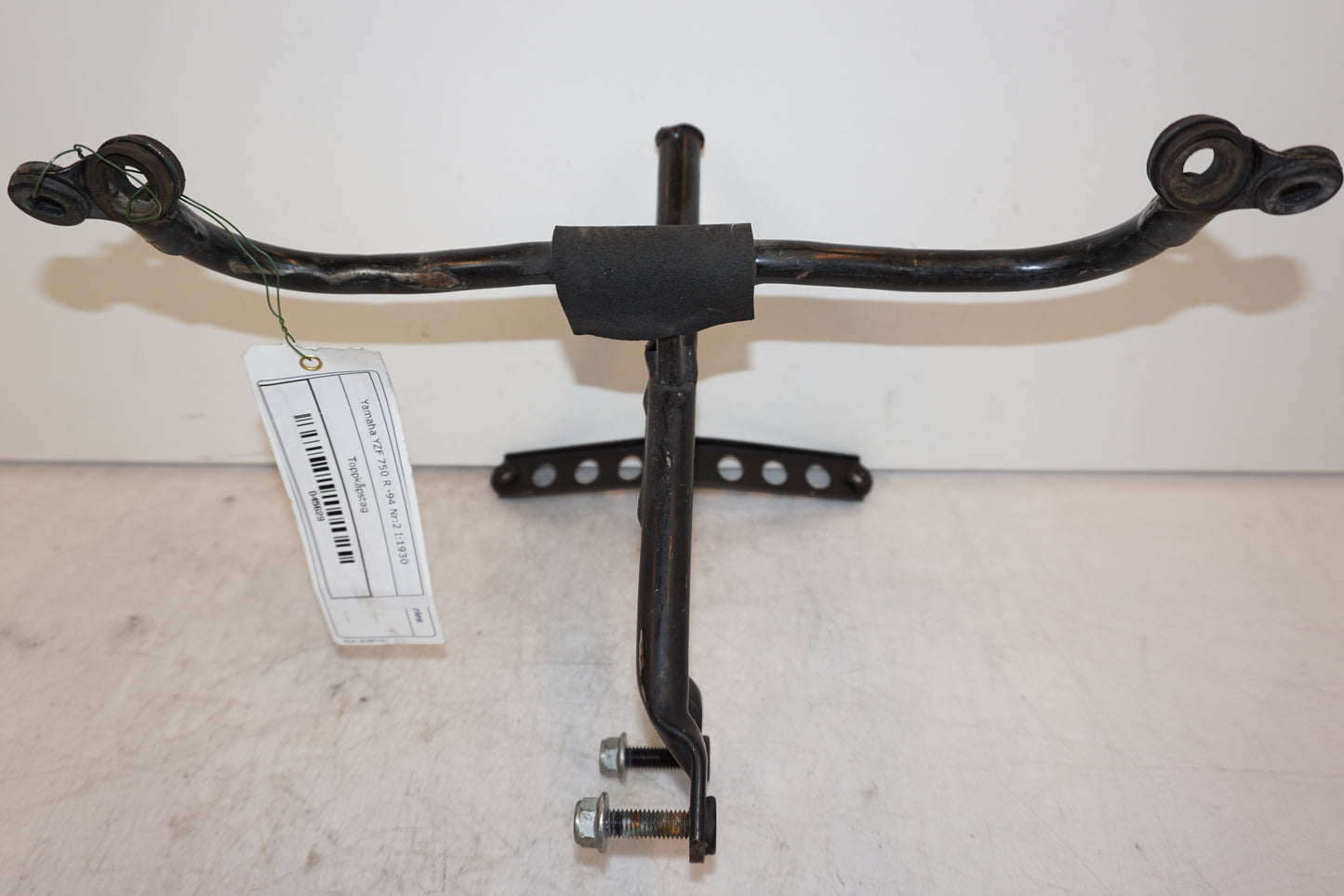 Framsidan på Toppkåpstag från en Yamaha YZF 750 R -1994 motorcykel.