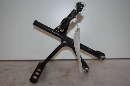 Baksidan på Toppkåpstag från en Yamaha YZF 750 R -1994 motorcykel.