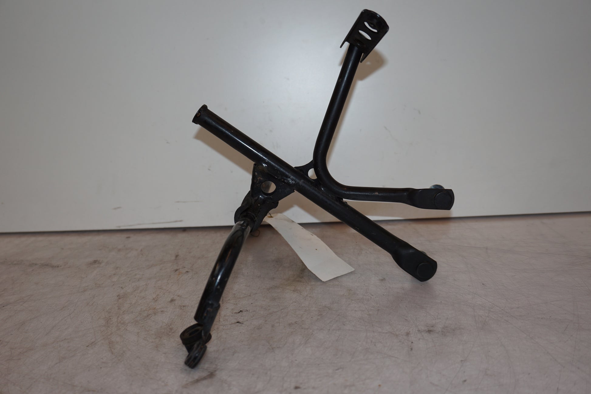 Snett nerifrån på Toppkåpstag från en Yamaha YZF 750 R -1994 motorcykel.