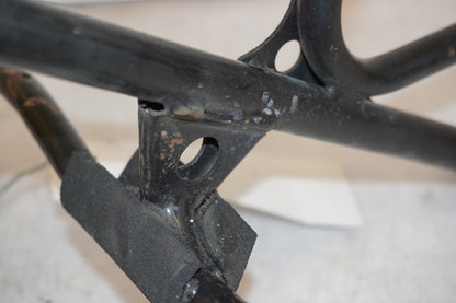 Extrabild1 på Toppkåpstag från en Yamaha YZF 750 R -1994 motorcykel.