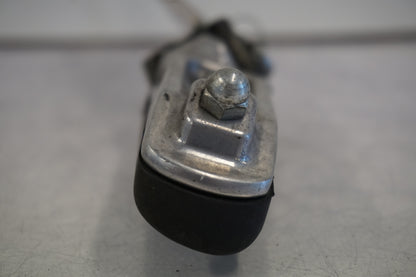 Snett uppifrån på Fotpinne från en Kawasaki ZX-9R -2000 motorcykel.