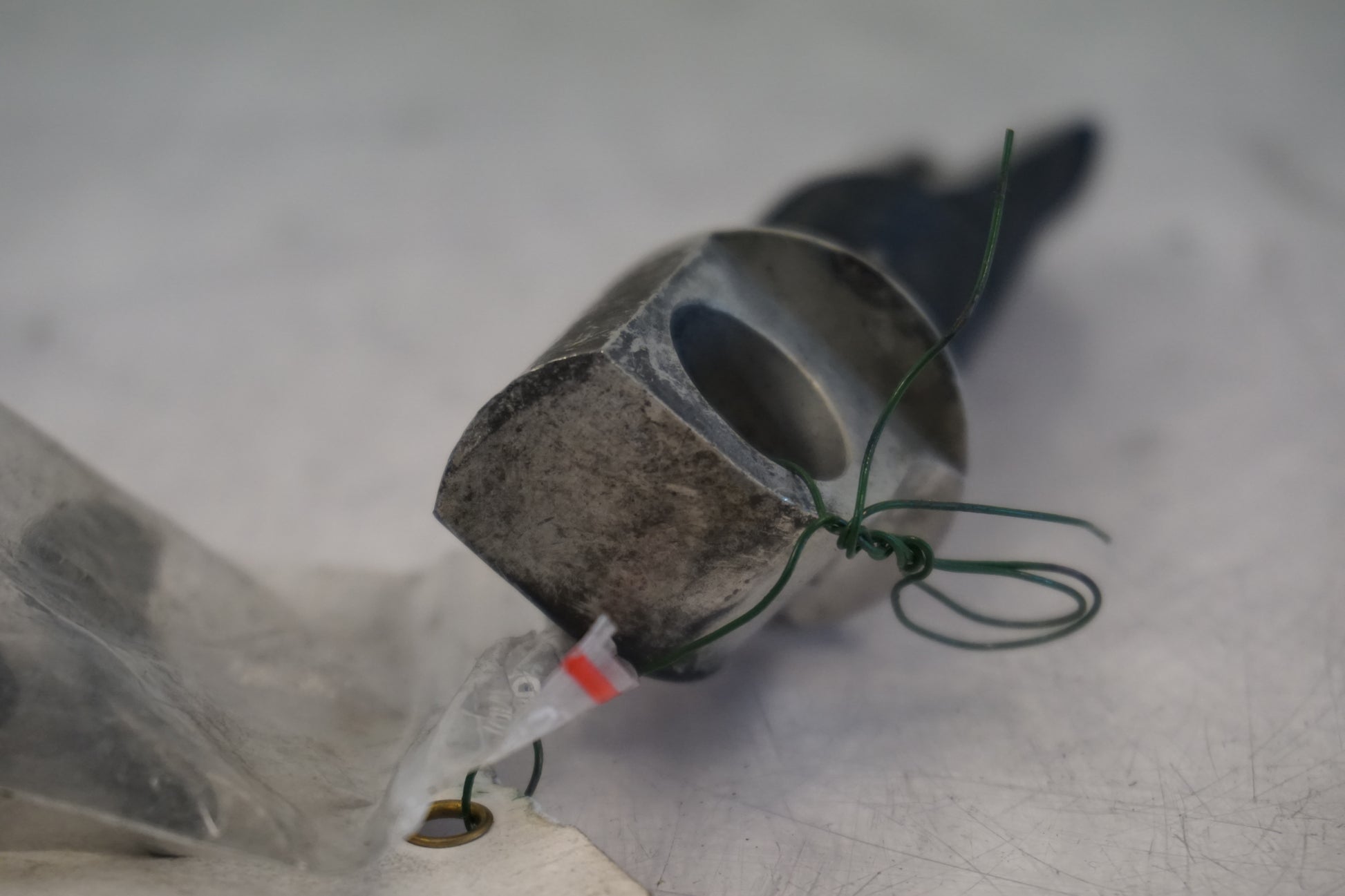 Snett uppifrån på Fotpinne från en Kawasaki ZX-9R -1996 motorcykel.