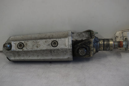 Höger sida på Fotpinne från en Kawasaki ZX-9R -1996 motorcykel.