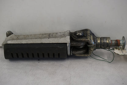 Vänster sida på Fotpinne från en Kawasaki ZX-9R -1996 motorcykel.