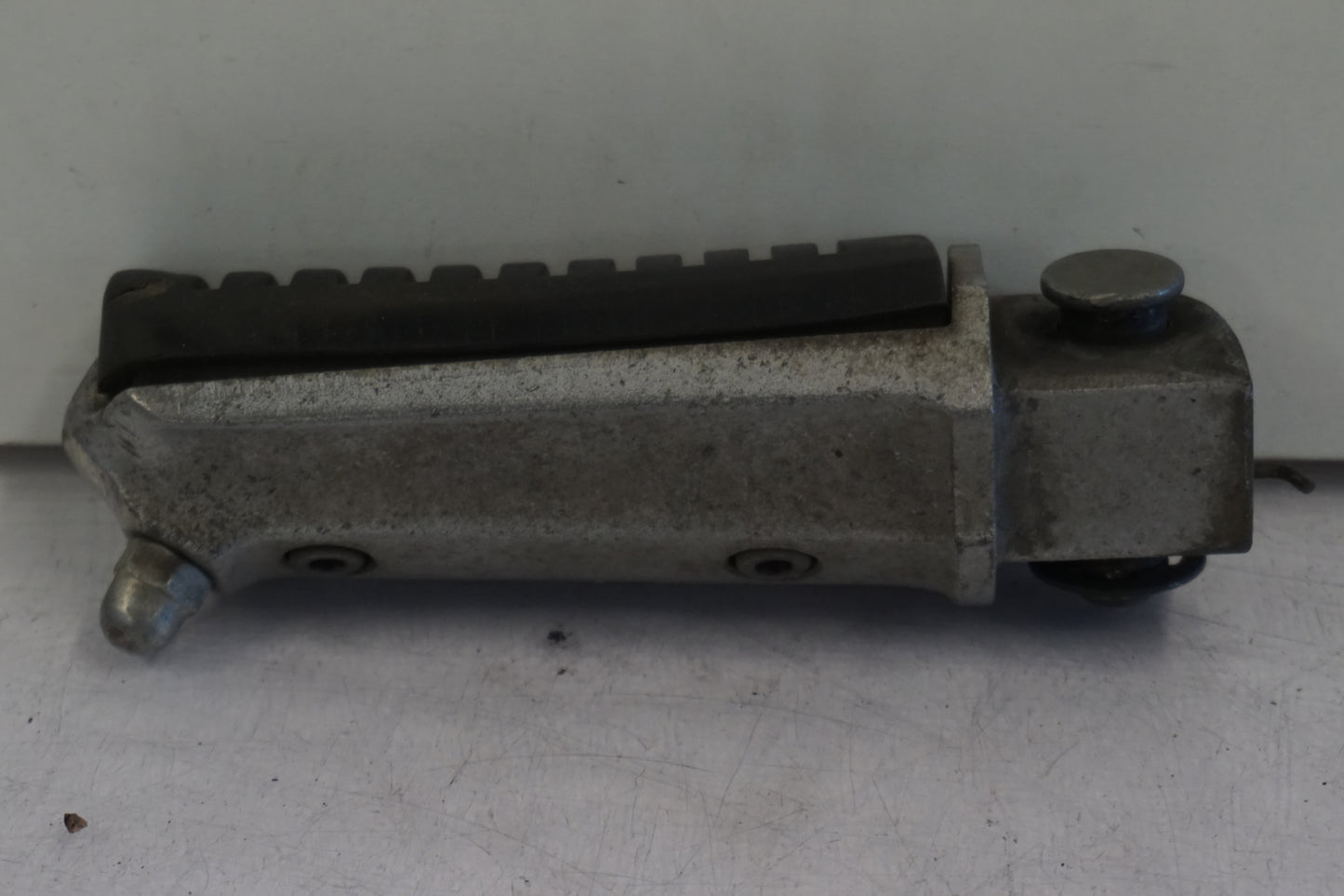 Baksidan på Fotpinne från en Kawasaki ZX-9R -1996 motorcykel.