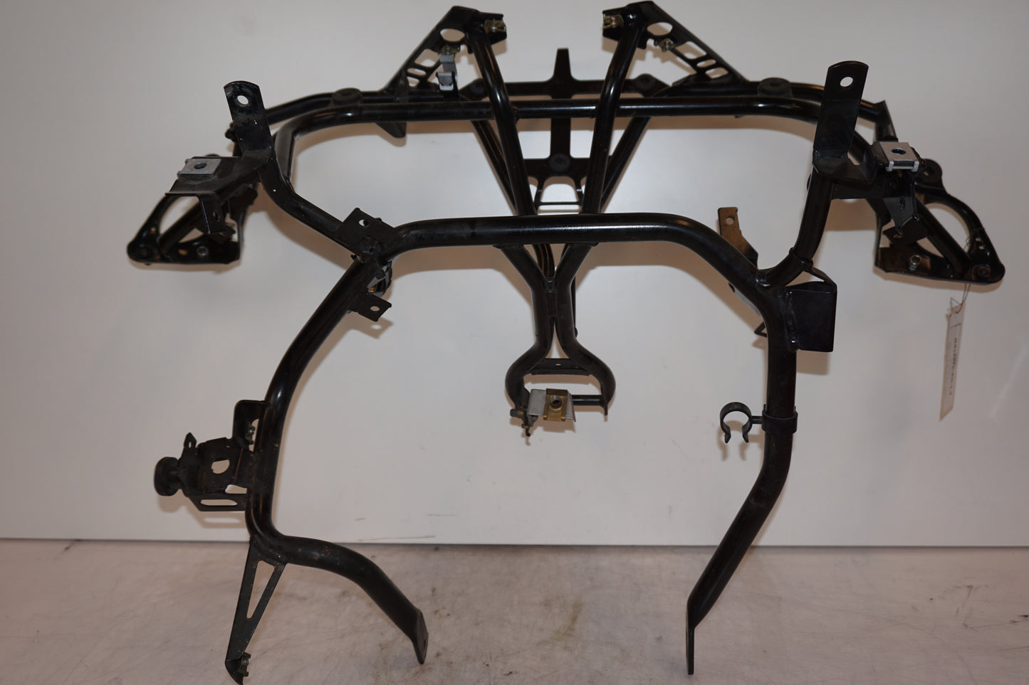 Framsidan på Toppkåpstag från en BMW R 1200 RT -2008 motorcykel.