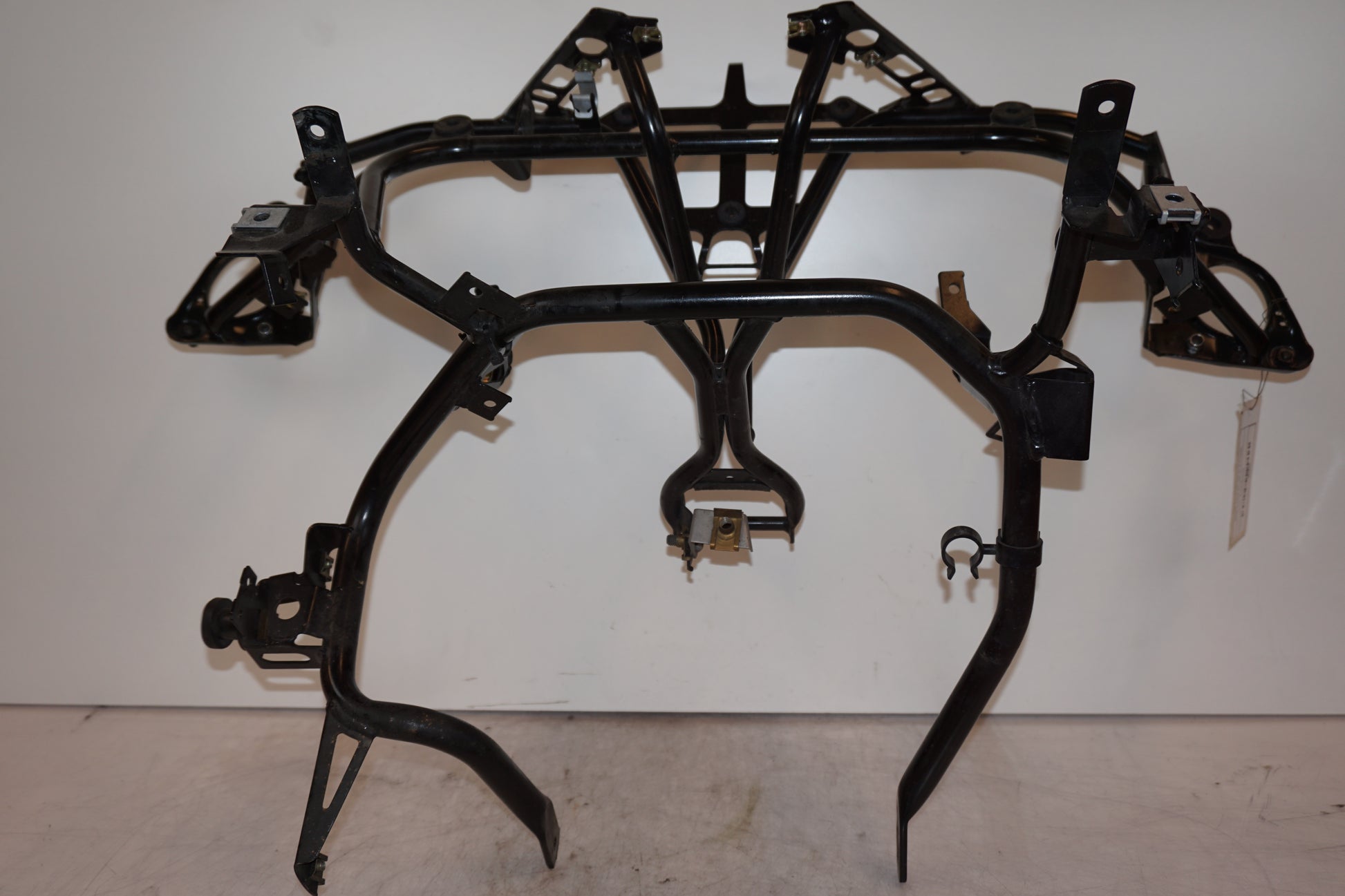 Framsidan på Toppkåpstag från en BMW R 1200 RT -2008 motorcykel.