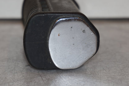 Snett uppifrån på Fotpinne från en Suzuki GSX 1100 F -1988 motorcykel.