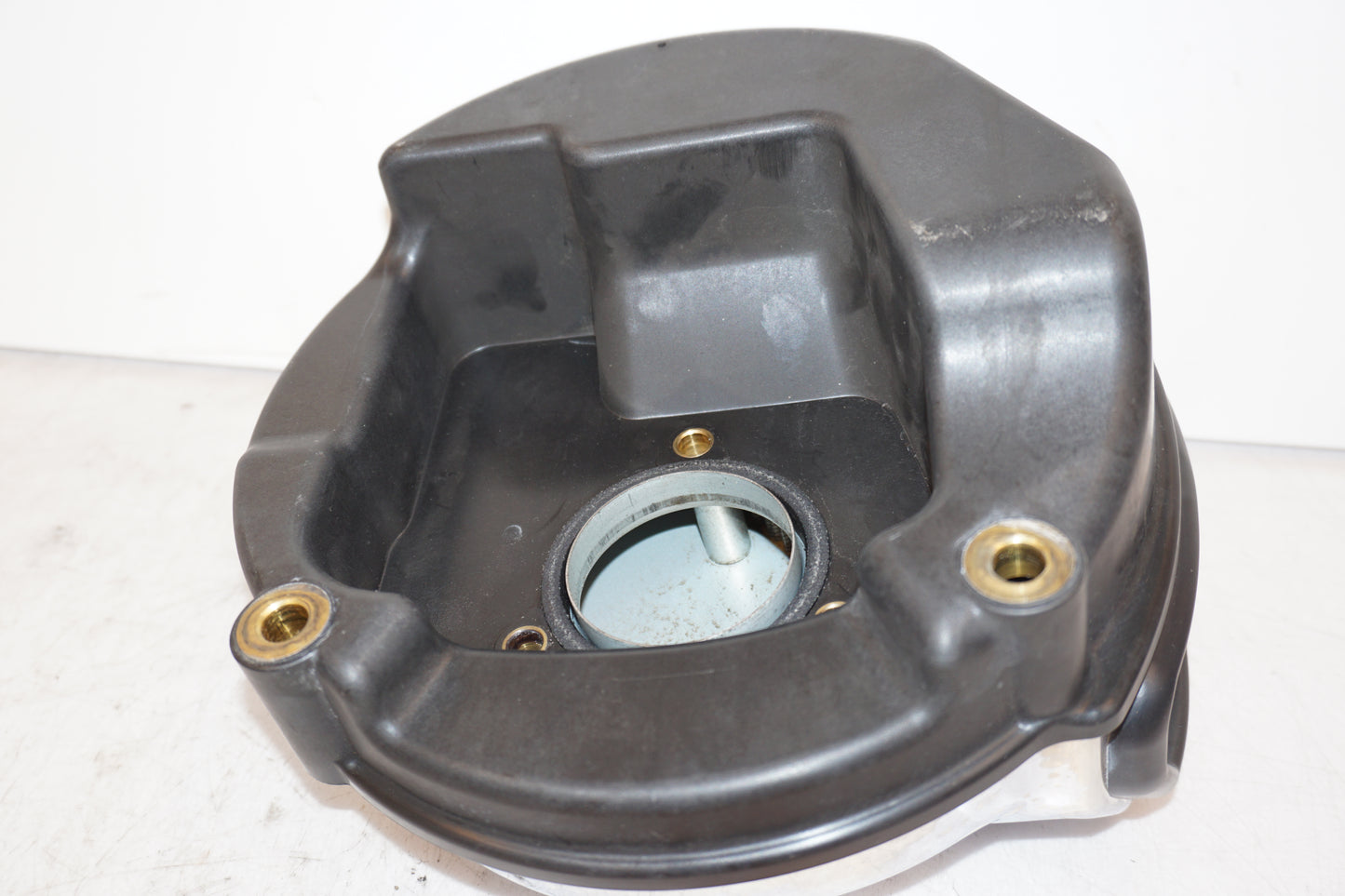 Snett uppifrån på Luftburk från en H-D Street Glide FLHX -2015 motorcykel.