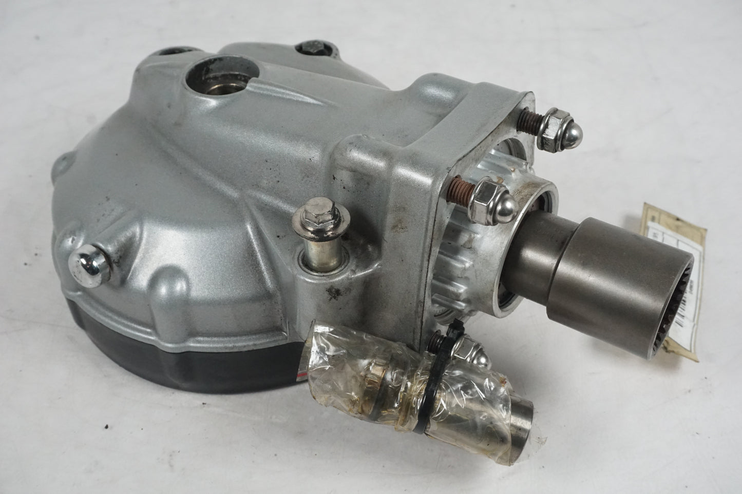 Framsidan på Slutväxel från en Triumph Rocket III -2011 motorcykel.